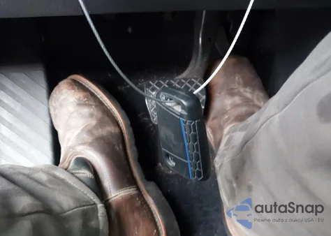 2018 Volkswagen Tiguan 2.0T Se/2.0T Sel z USA, uszkodzony, nr VIN 3VV2B7AX9JM058809